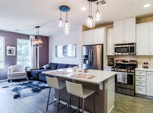 14711 1/2 Sherman Way, Van Nuys, CA 91405