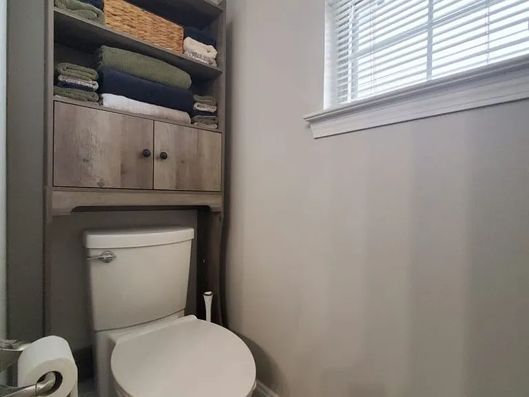 1350 Gates Dr SE — Photo 12
