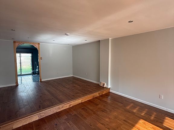 Living/Dining Area