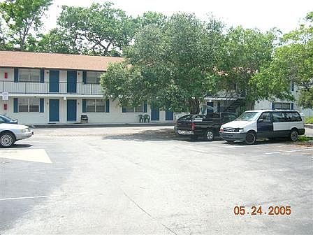 1st image of 311 Country Club Oval APT 106