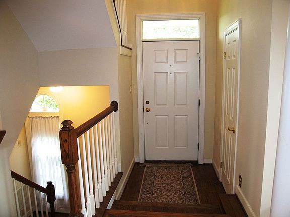 2 Story Entry Foyer