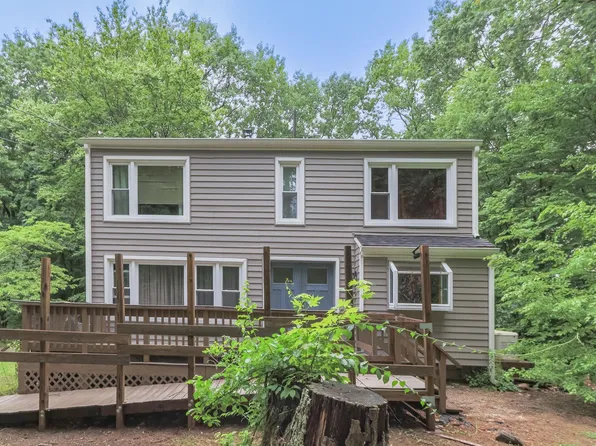 20 Redfield Circle, Derry, NH 03038-4839