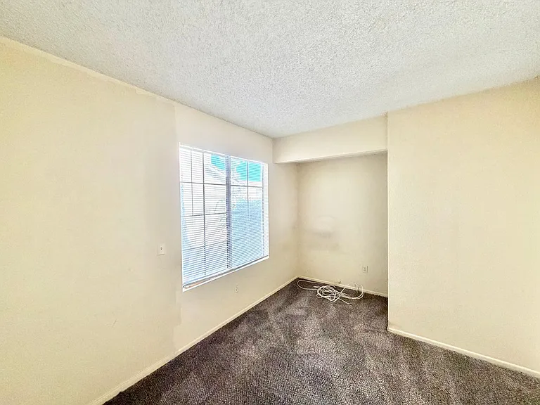 541 Ocean Ave — Photo 12