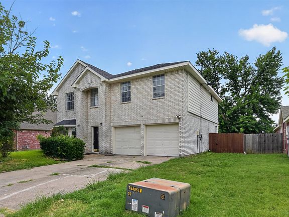 2nd image of 836 Snapdragon Ln