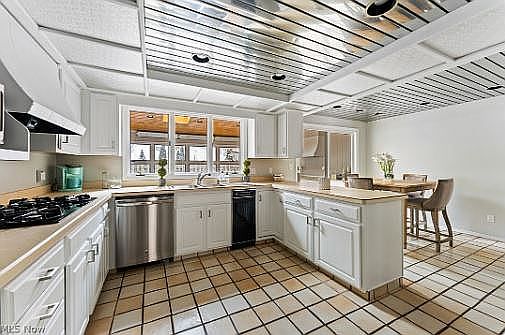 4th image of 5597 Kingwood Ln
