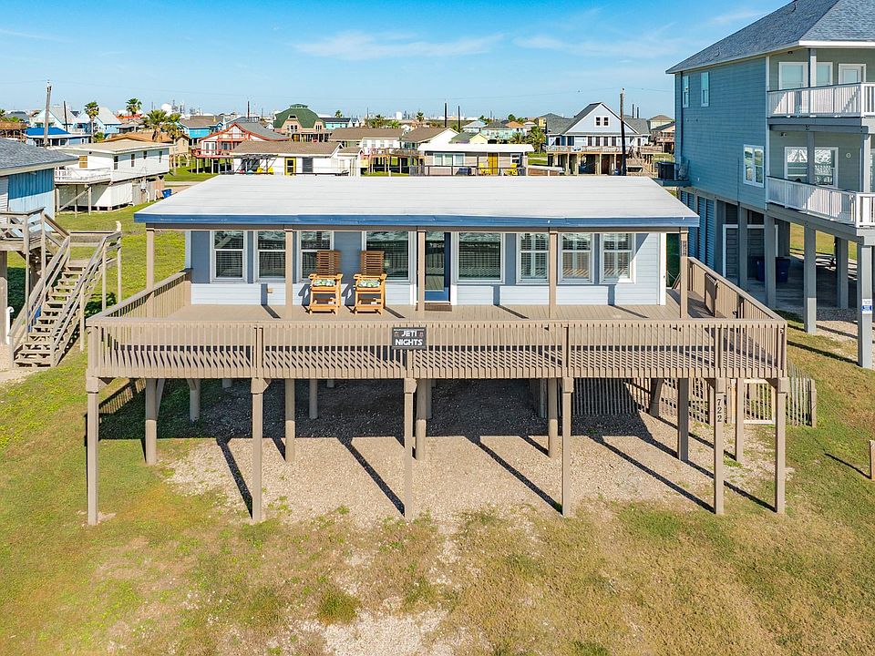 1st image of 722 Beach Dr
