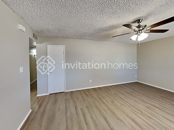 4th image of 8549 E Clarendon Ave
