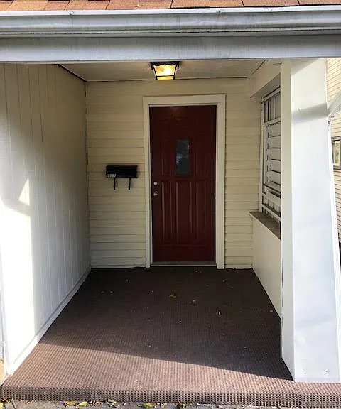 2227 Lehigh St — Photo 2
