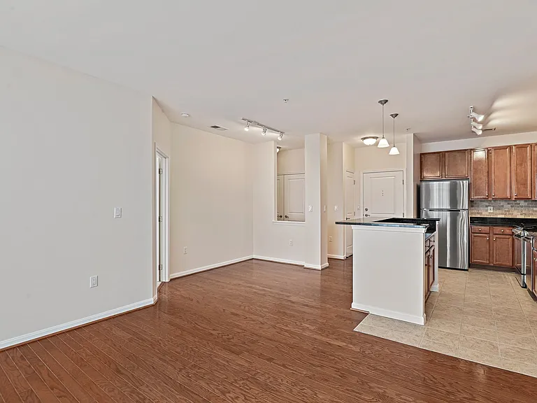 2655 Prosperity Ave #239 — Photo 3