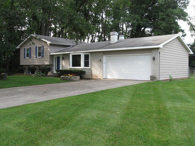 1st image of 22277 Woodside Dr