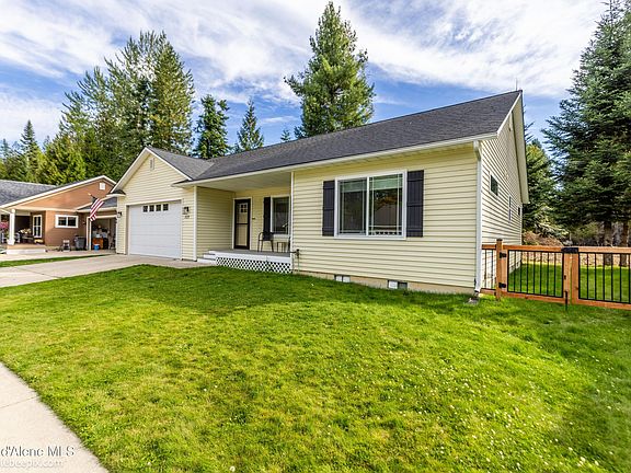3rd image of 323 Huppert Ln