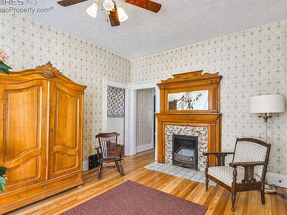 3rd image of 224 Elm Ave