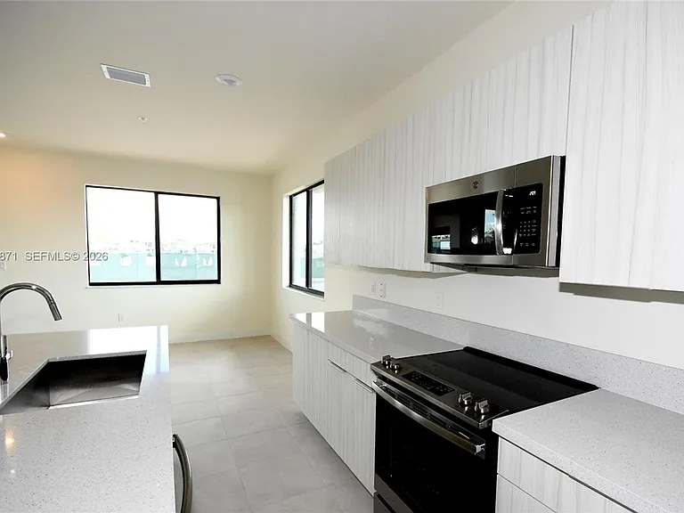 4700 NW 84th Ave #18 — Photo 3