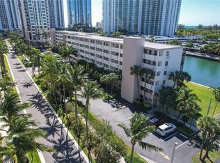 220 Kings Point Dr APT 211, Sunny Isles Beach, FL 33160