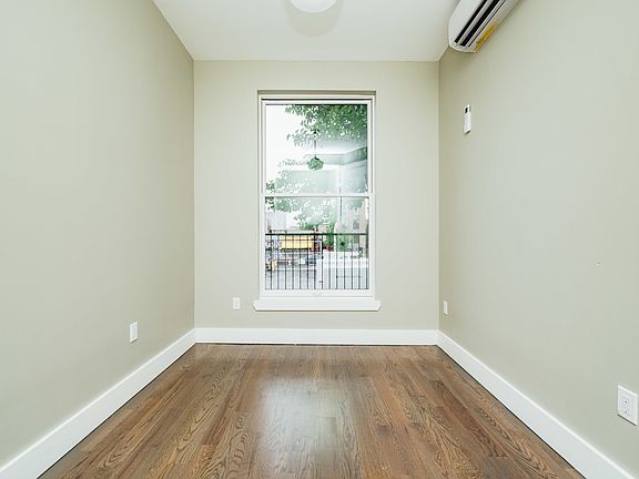 4th image of 13 Palmetto St #2B