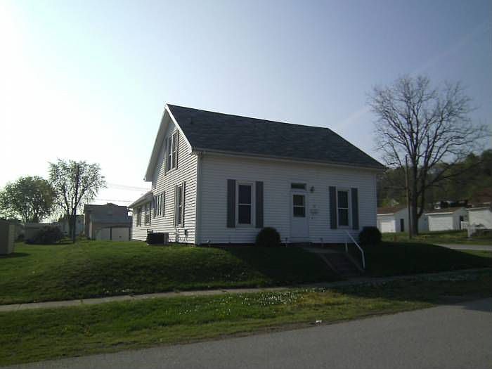 211 Pond Street