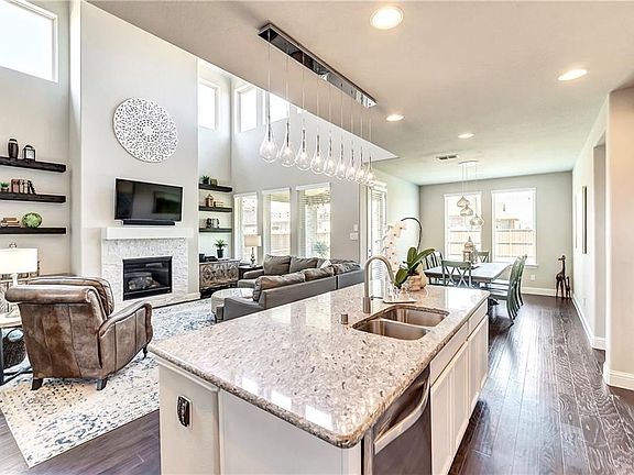 4th image of 1216 Indian Grass Ln