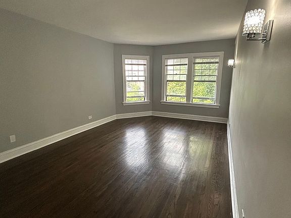4th image of 4017 N Mozart St #3