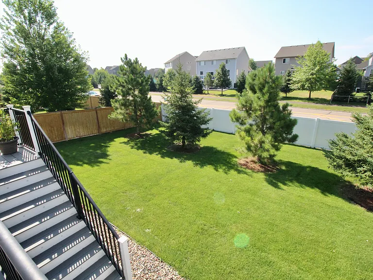 15672 Fairchild Way — Photo 44