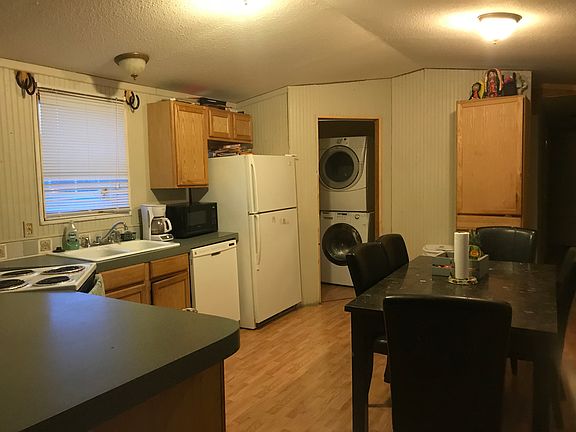 5th image of 715 Center St E Trlr 35