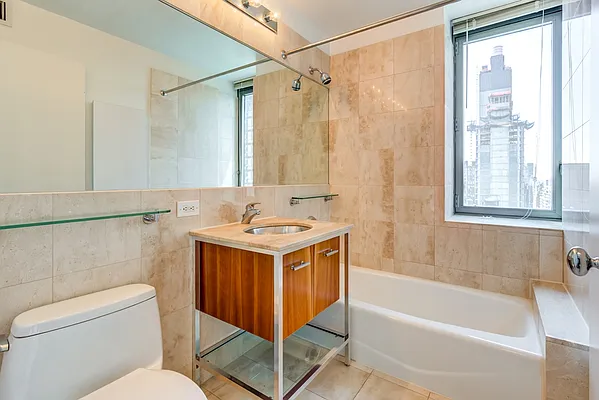 Rented by Greystar | media 7