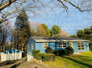 3126 Clark Mill Rd, Barberton, OH 44203