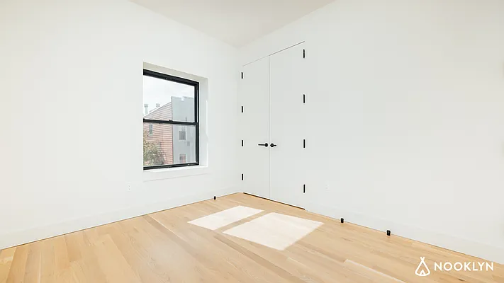 Rented by Nooklyn NYC LLC | media 9