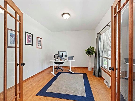 5th image of 5 Matson Ct