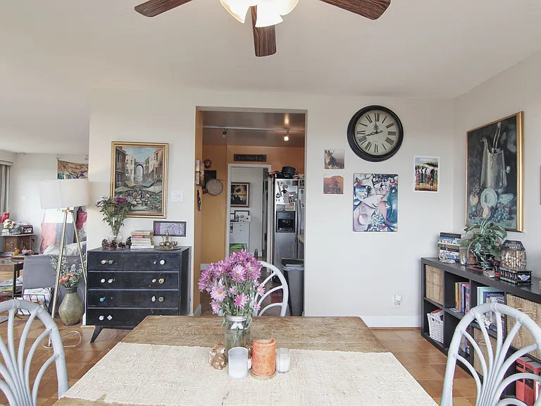 4515 Willard Ave #1604S — Photo 11