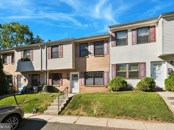 13 Saw Mill Run #13, Norristown, PA 19401
