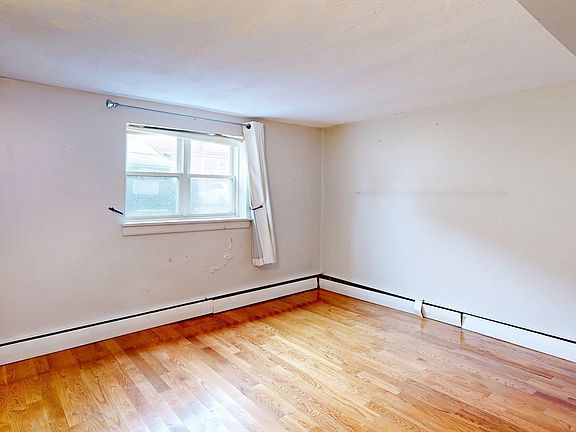 5th image of 57 Colborne Rd APT B2