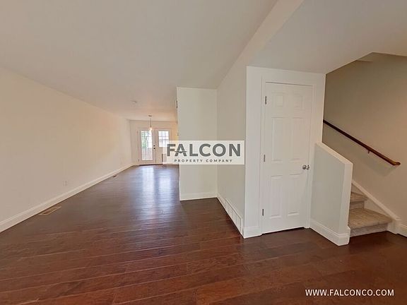 4th image of 673 Shooks Ln