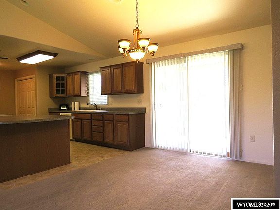 3rd image of 1219 Pioneer Ct