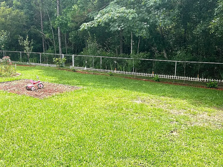 18092 Cypress Ct — Photo 2