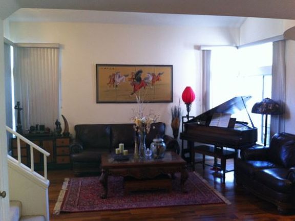 3rd image of 15446 Ficus St