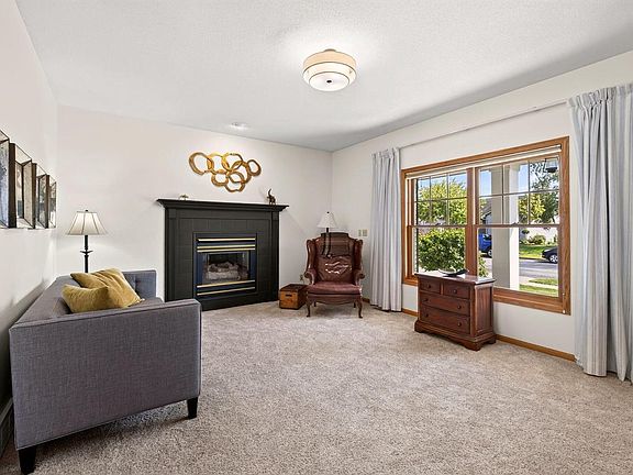 4th image of 1907 Evenson DRIVE