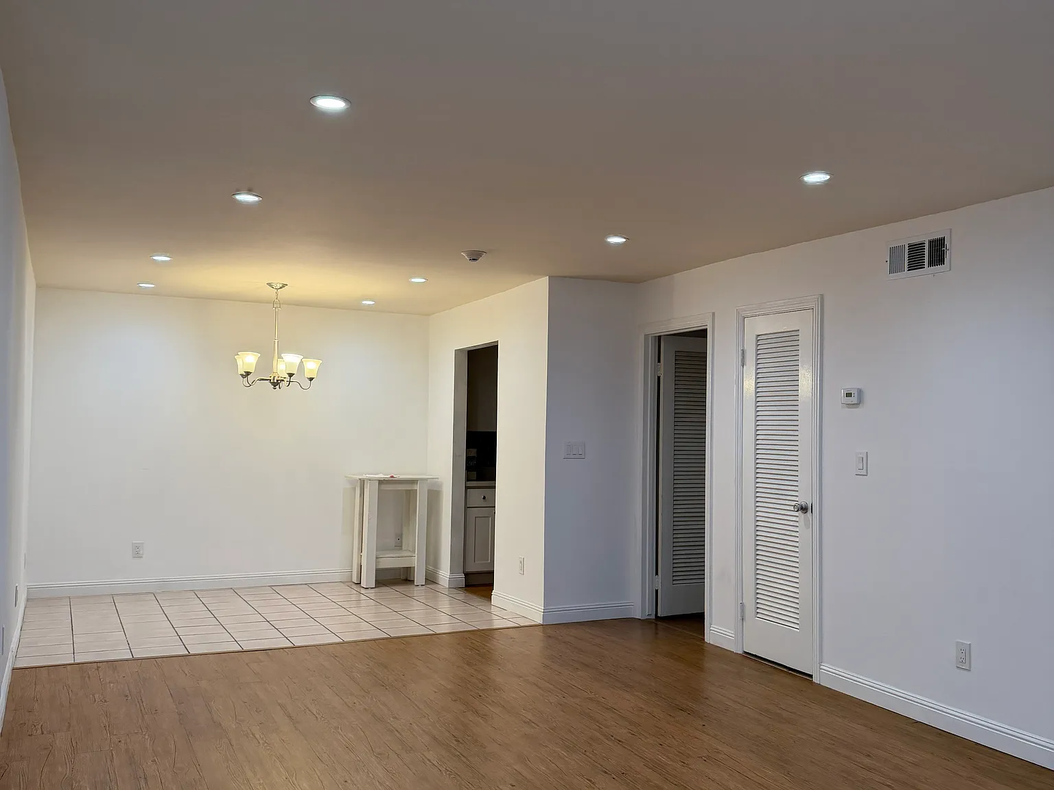 2 bed, 1056 sqft, $3,600 — Photo 3