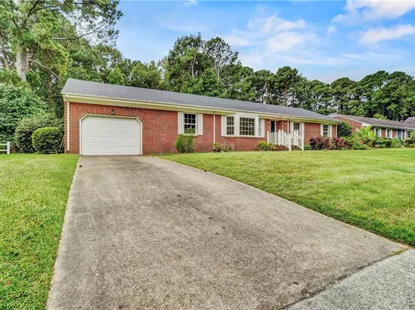 5713 Craneybrook Ln, Portsmouth, VA 23703