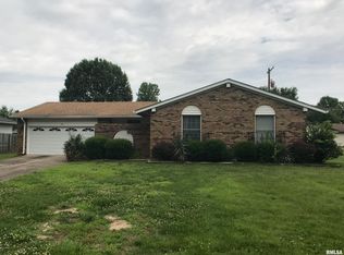 2216 Michelle Dr, Marion, IL 62959