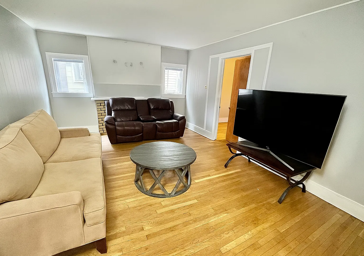 920 Dewey — Photo 3
