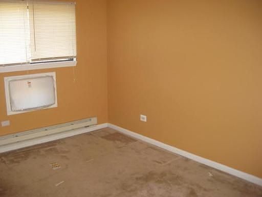 1st image of 512 E Spruce Dr APT 2A