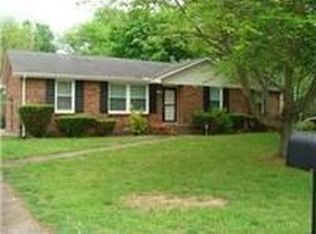 1511 Linden Dr, Clarksville, TN 37042