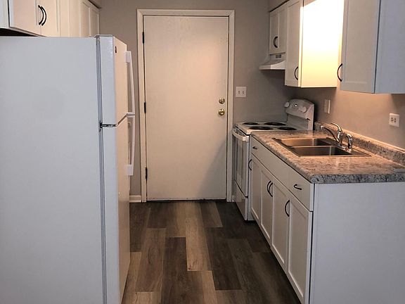 2nd image of 148 Orchard Ct APT 3