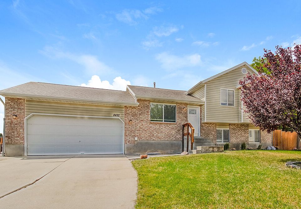 1st image of 8492 S Merrick Ct