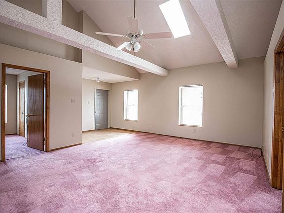 4th image of 401 S Andrews Dr #A