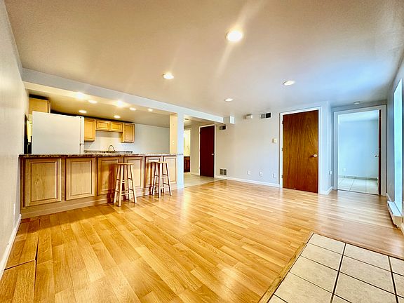 4th image of 9962 Chateau Roi Ct