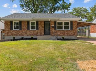 9543 Hale Dr, Saint Louis, MO 63123