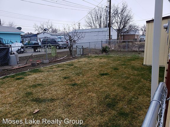 3rd image of 2313 W Texas St