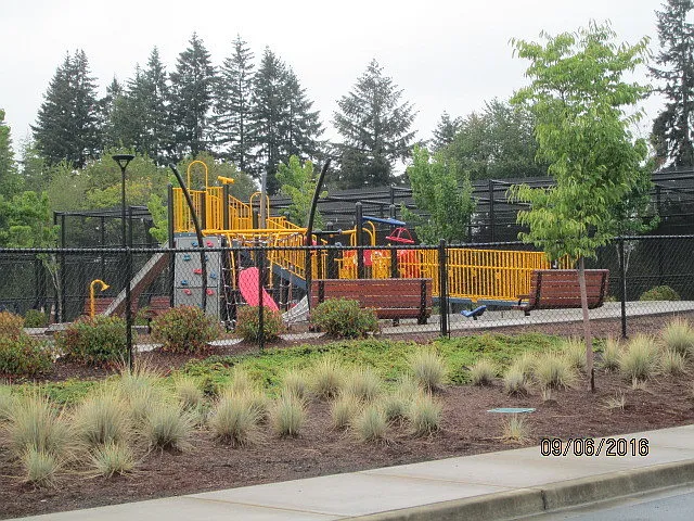 8007 NE 38th Ave — Photo 43