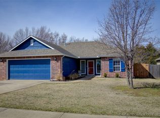 9226 Columbia St, Sapulpa, OK 74066